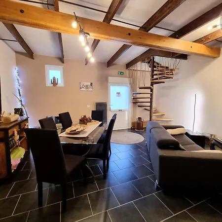 Familial Inclus Avec Cour, Terrasse Et Equipements Equestres, Proche Du Parc Naturel De L'avesnois - Fr-1-510-190 *