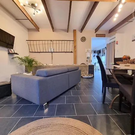 Familial Inclus Avec Cour, Terrasse Et Equipements Equestres, Proche Du Parc Naturel De L'avesnois - Fr-1-510-190 * Villers-Pol